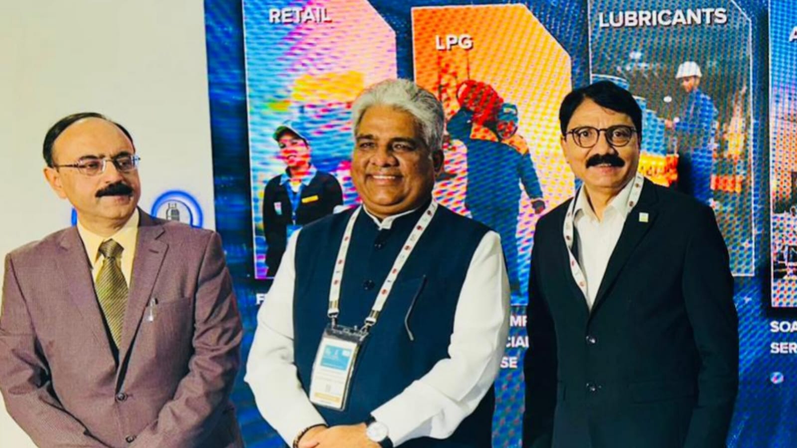 Honourable Union Cabinet Minister for Environment, Forest & Climate Change; and Labour & Employment Shri Bhupender Yadav visited BPCL Pavilion at India Energy Week 2023